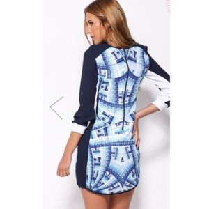 The Shanti Butterfly Shift Dress, Size 6, 3/4 Sleeves, Blue & White Print